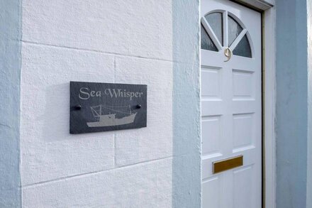 Sea Whisper- lovely home in charming village