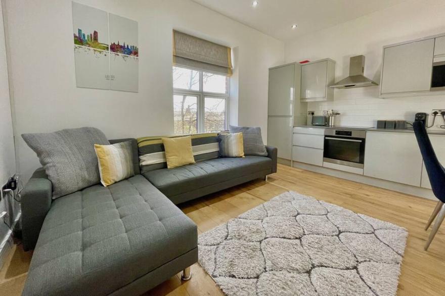 GuestReady - Sleek, Stylish Leeds City Apartment, Sleep 4