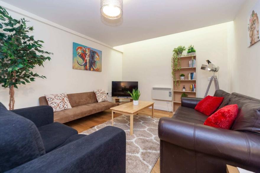 Characterful 2 Bedroom Apartment in Brixton