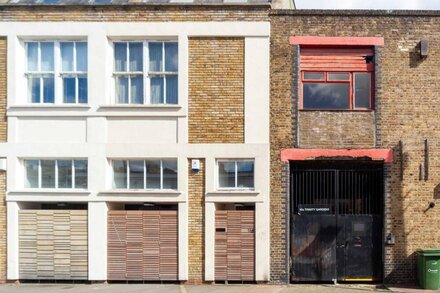 Characterful 2 Bedroom Apartment in Brixton