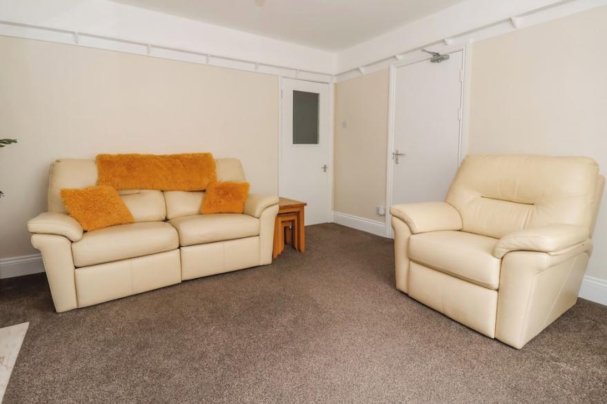 ROSIES REST, pet friendly, with a garden in Bridlington