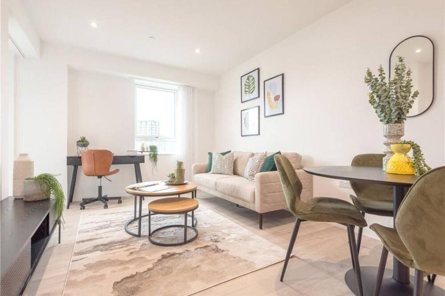 Luxury Apartment- 4 minutes walk from Excel
