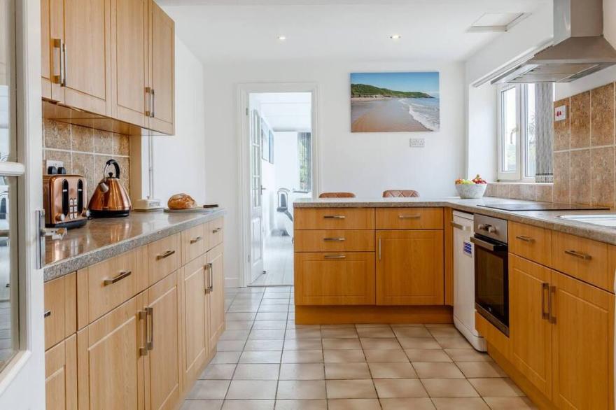 Gower Cove Cottage in the beautiful Swansea