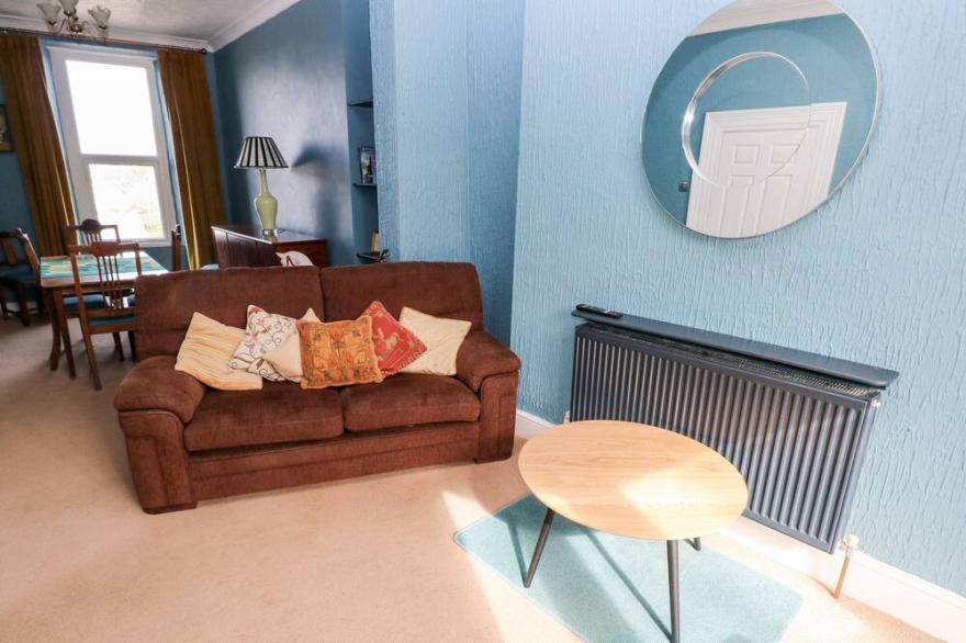 CARREG GLAS, pet friendly, country holiday cottage in Pembroke Dock