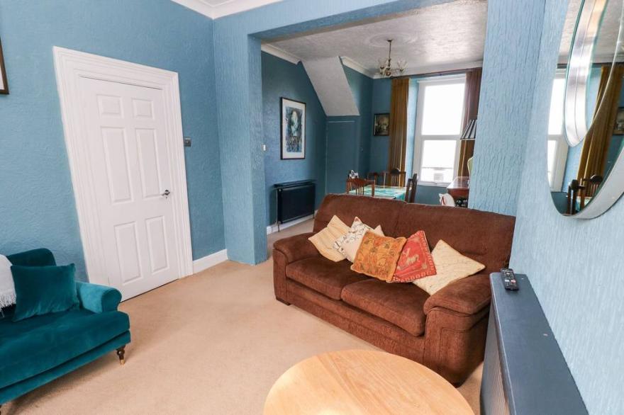CARREG GLAS, pet friendly, country holiday cottage in Pembroke Dock