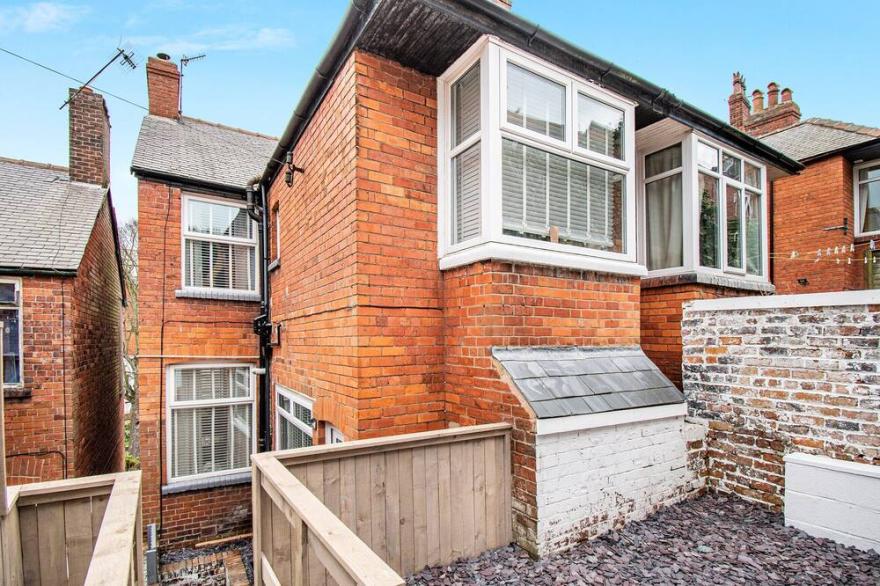 3 bedroom accommodation in Scarborough