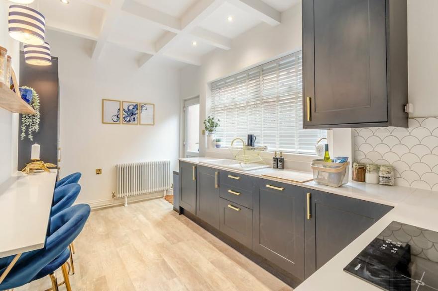 3 bedroom accommodation in Scarborough