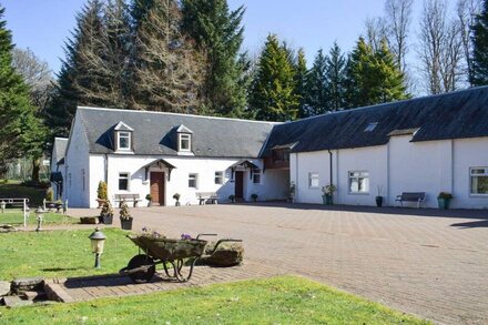 2 bedroom accommodation in Killin, near Crianlarich