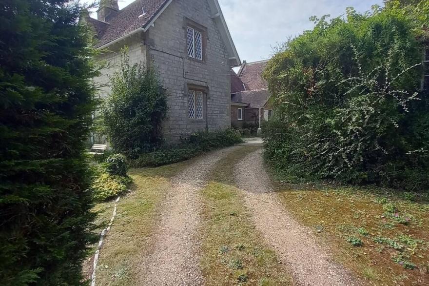 Historical, Characterful, Converted Old School House