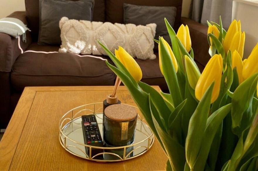 2 bed Flat in stylish Chelsea (Kings Rd)