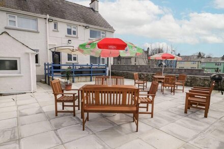 WYLANDRE, family friendly, luxury holiday cottage in Amlwch