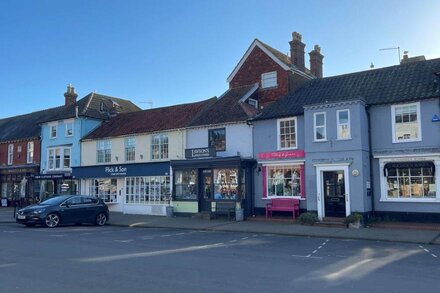 SEASCAPE, pet friendly in Aldeburgh