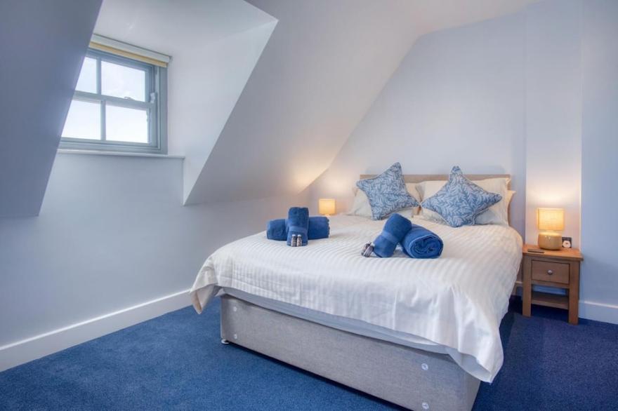 Ocean Cabins No 14 @ The Square - Saundersfoot