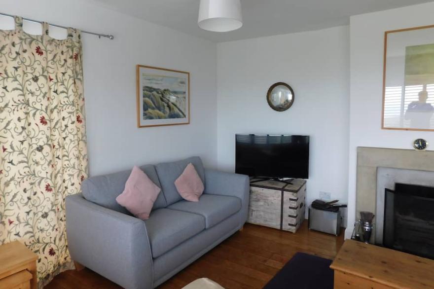 Faraway: a coastal holiday home that welcomes dogs