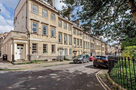 Holly View -  Stunning Georgian Apartment