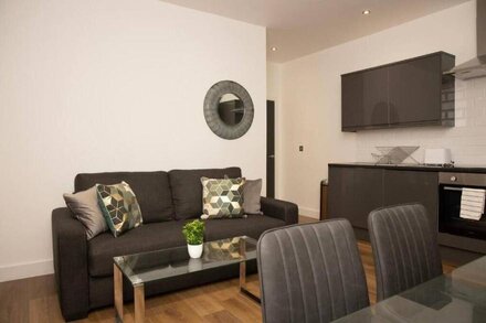 Prime Location Liverpool City Centre Apartment