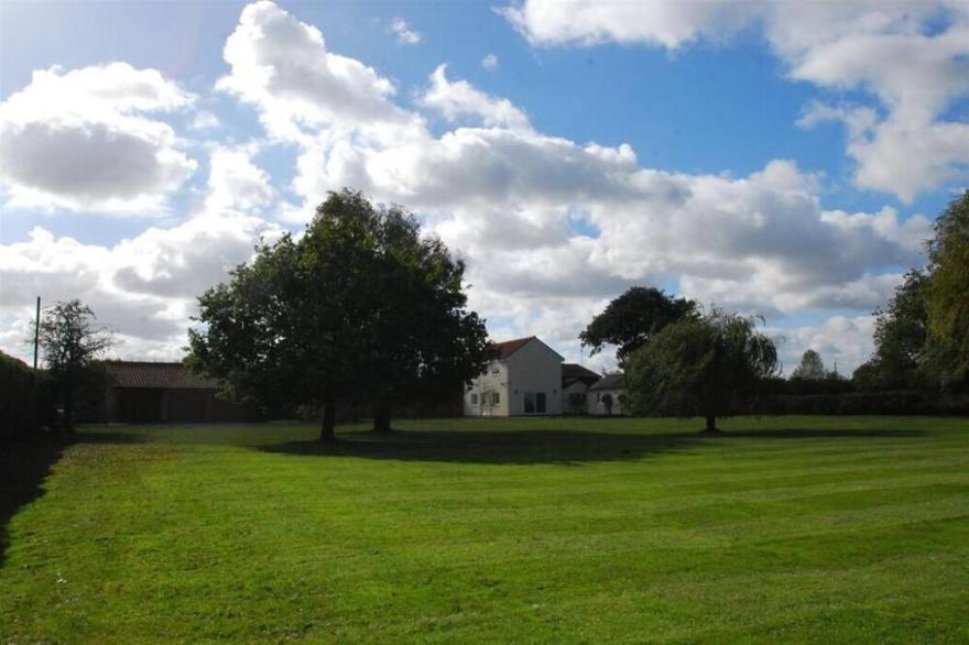 Self-Contained Peaceful Annexe