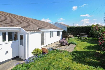 OAKLEA, family friendly, with a garden in Crackington Haven