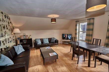 5* Luxury, Best City Centre Location, (Free Parking&Wifi)