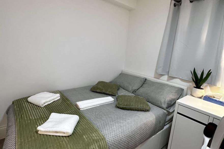 4 bedroom flat in Camden Town