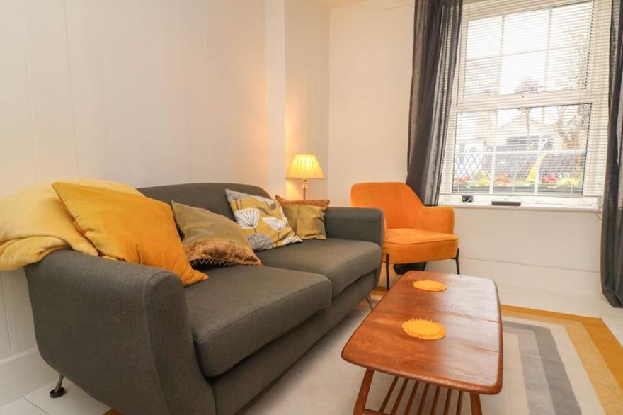 OYSTER CATCHERS, pet friendly, country holiday cottage in Watchet