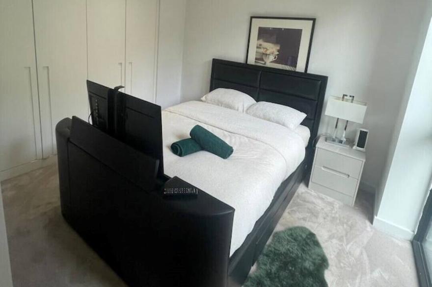 2 Bed Entire Flat Aparmtnet