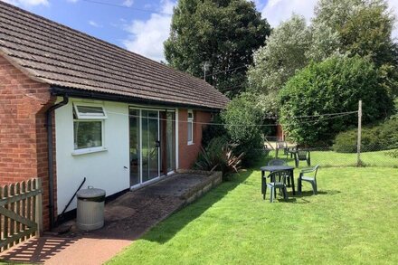 Charming Small Bungalow in Doniford Meadow