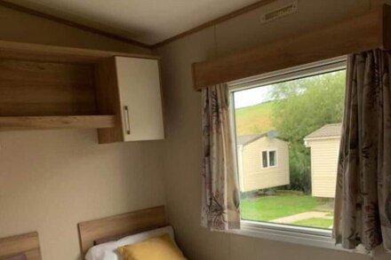 Newquay Bay Porth Caravan - 6 berth