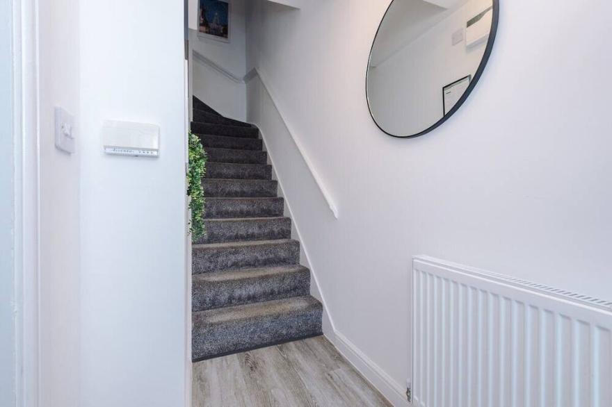 Stylish House in MCR sleeps9
