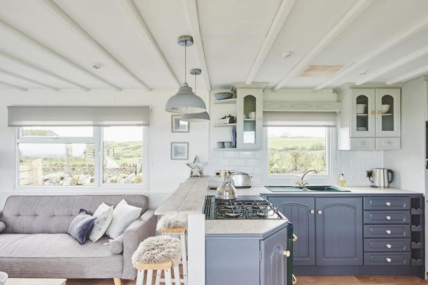 Y Caban - The Cabin, with stunning views and hot tub