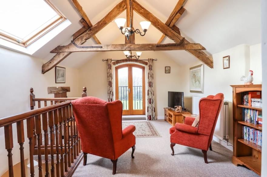 RIDGE COTTAGE, pet friendly, character holiday cottage in Parracombe