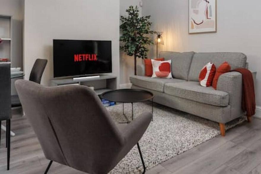Anfield Haven | Elegant, Pet-Friendly & Cozy