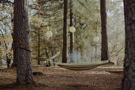 A romantic hideaway for two in the woods