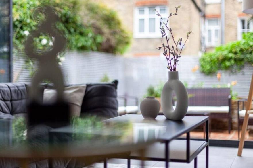 The Clapham House