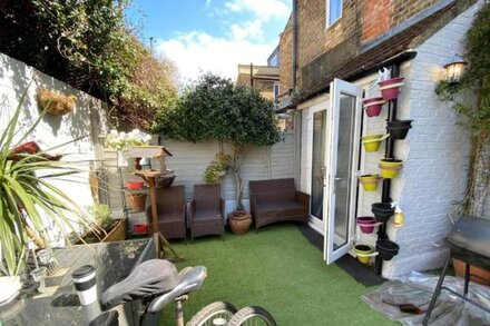 Four Bedroom House in Hammersmith