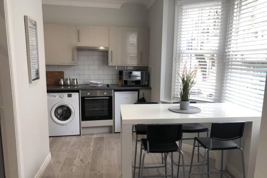Scarborough South Bay Castle view apartment, flat  one
