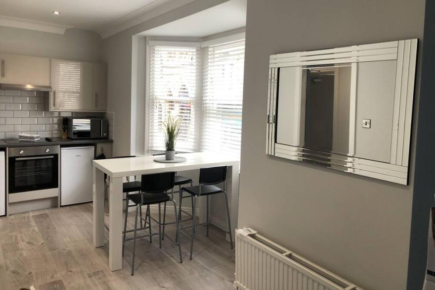 Scarborough South Bay Castle view apartment, flat  one