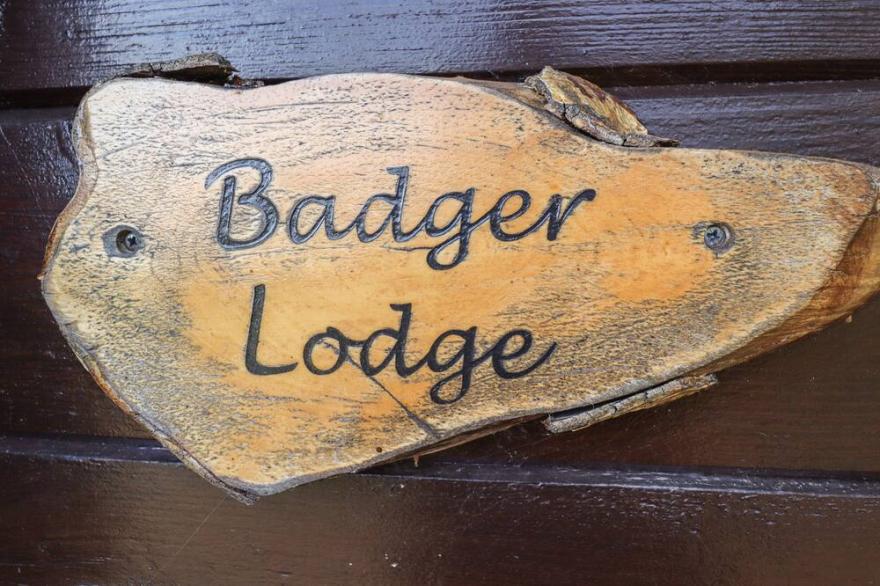 BADGER LODGE, Pet Friendly, With Hot Tub In Bardney