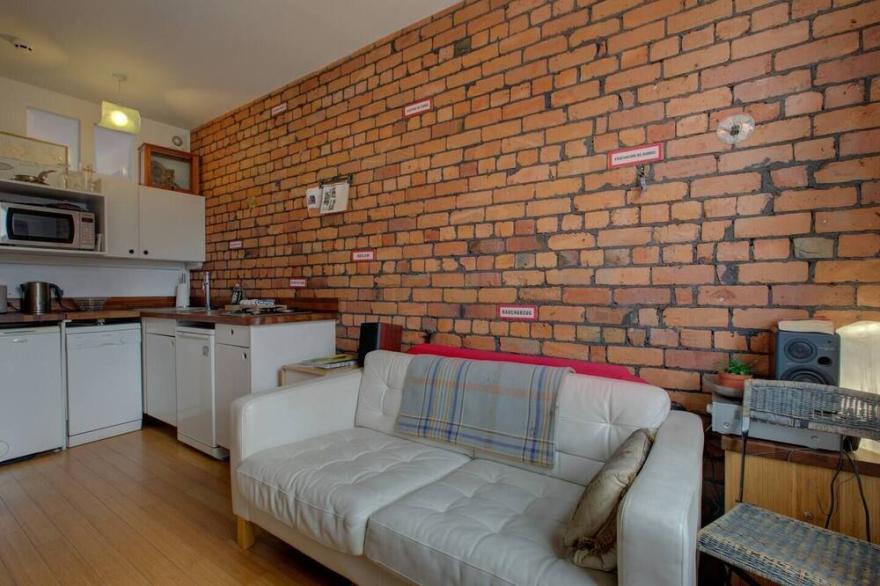 Pass the Keys | Fun Quirky Central Manchester Apartment