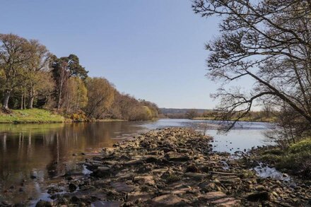 EAST BALACHLADICH, pet friendly, with open fire in Dingwall