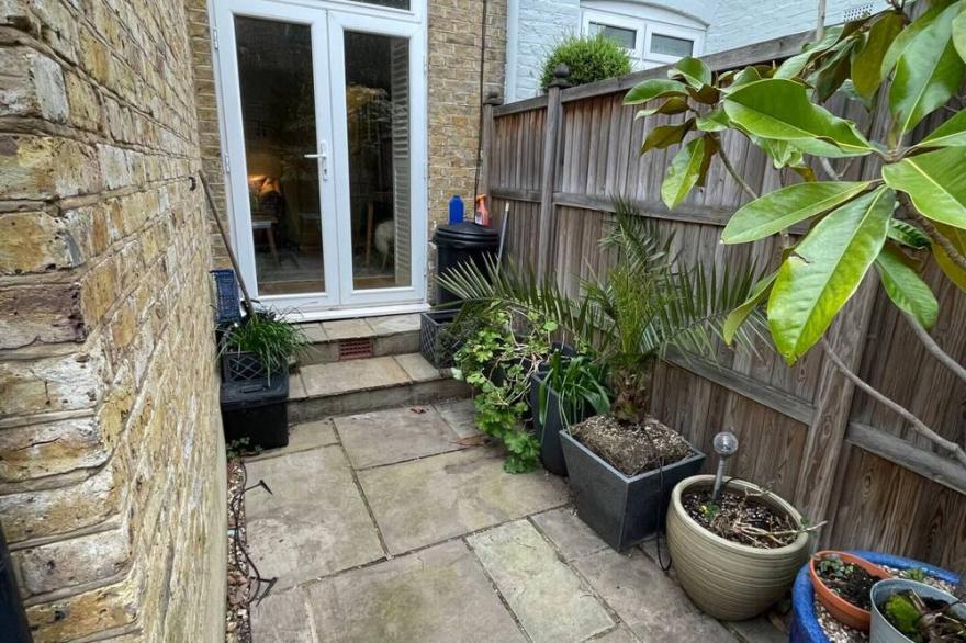 Beautiful & Cosy 2BD House - Southwark