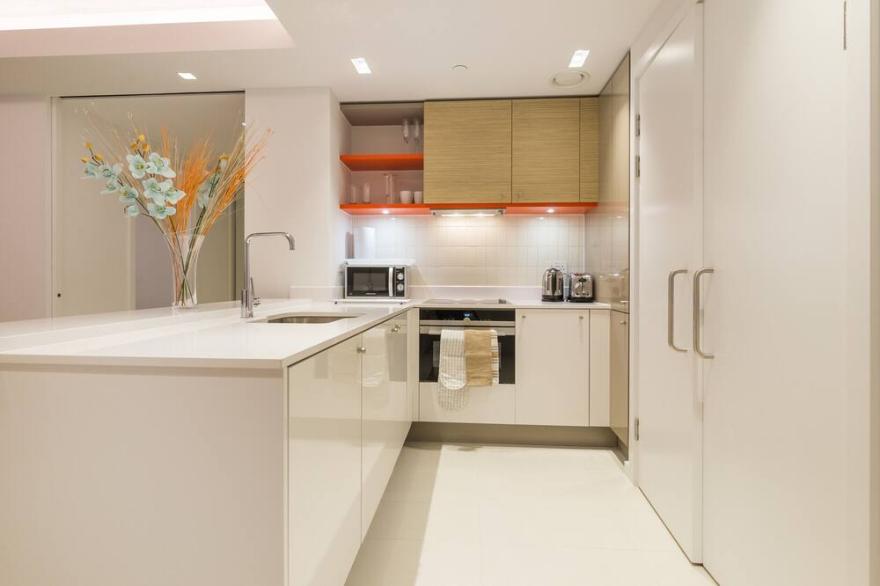 Royal Style Flat - 5 mins walk to ExCeL London