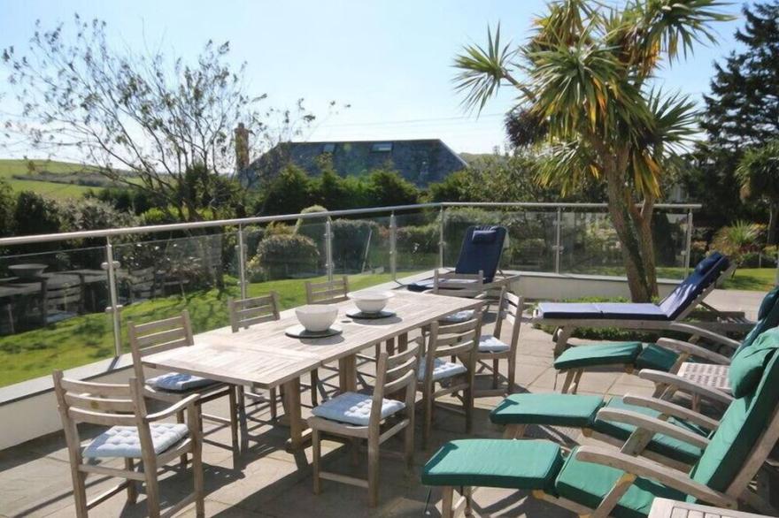 RAGLEIGHS, Pet Friendly, With Open Fire In Daymer Bay