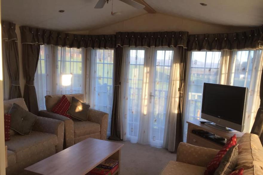 Modern Eight berth Mobile Home, Cliburn Station, Penrith
