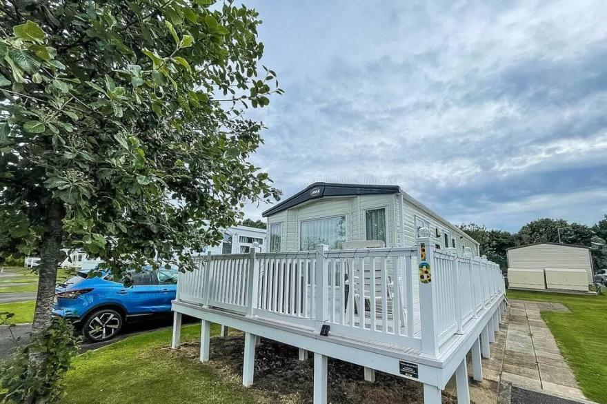 Beautiful Caravan With Decking At Skipsea Sands Holiday Park Ref 41018BM