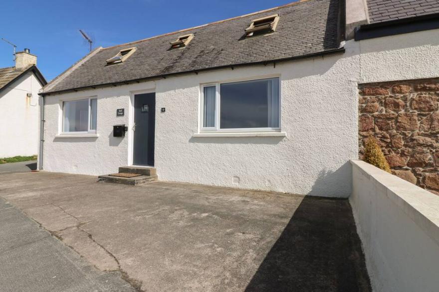 SHELL COTTAGE, Pet Friendly, Character Holiday Cottage In Cruden Bay