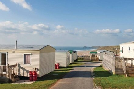 2 bedroom accommodation in Perranporth