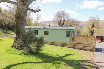 SWINSIDE, pet friendly, with a garden in Keswick