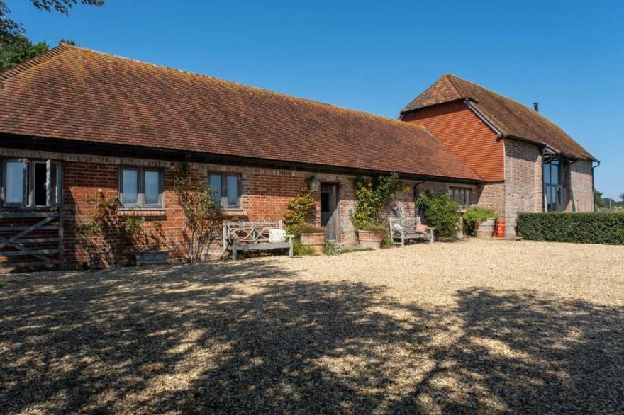 Beaulieu River Views, Gorgeous Barn Conversion