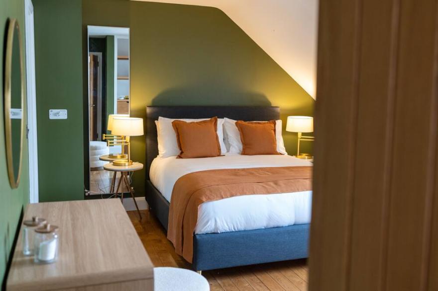 The Retreat - high-end and beautifully presented homestay near Cardigan